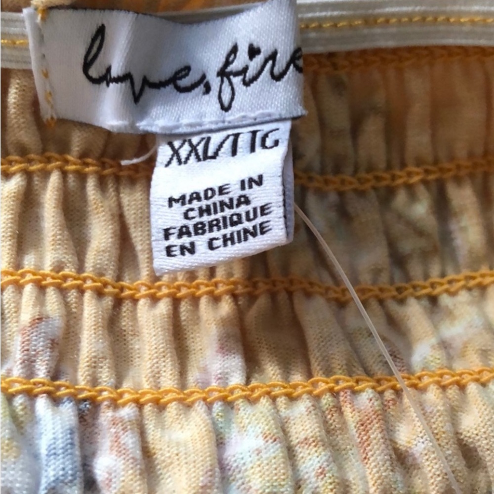 Love Fire size XXL yellow print off Shoulder NWT - Picture 2 of 8